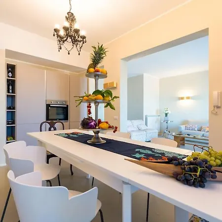 Charming Luxury Apartment: Center * Сорренто