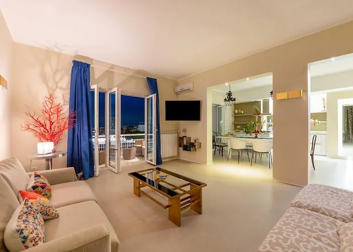 Lejlighed Charming Luxury Apartment: Center *