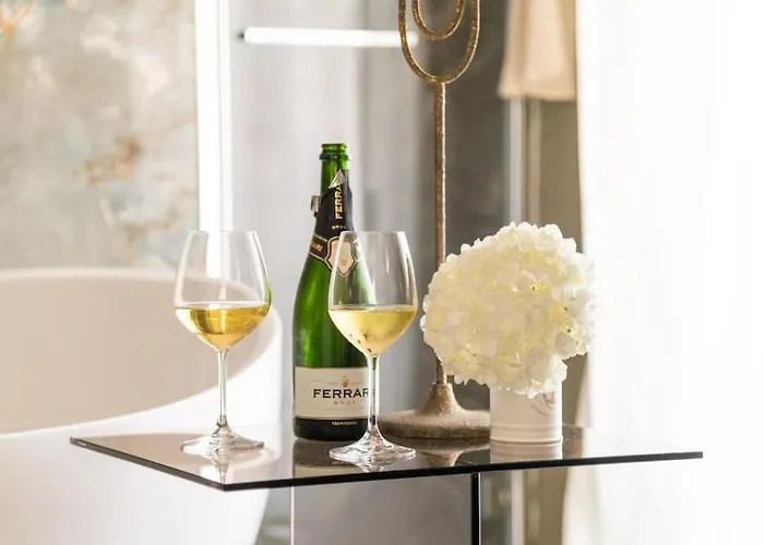 Charming Luxury Apartment: Center Lejlighed