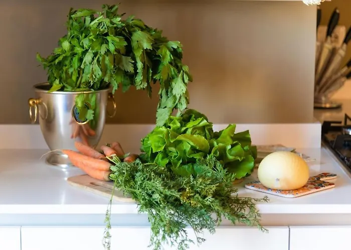 Charming Luxury Apartment: Center شقة