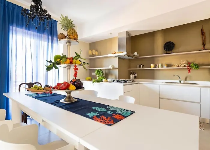 Apartment Charming Luxury Apartment: Center Sorrento