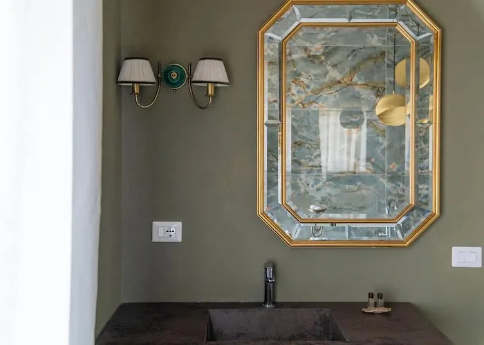 Charming Luxury Apartment: Center شقة *