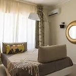 Charming Luxury Apartment: Center