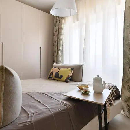 Charming Luxury Apartment: Center شقة *